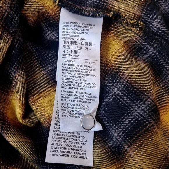 Levi's Western Button Up Shirt Yellow Black Plaid Womens Sz XS Pearl Snap Button - Picture 8 of 8